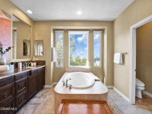 27  Rose Trellis  , Irvine, CA