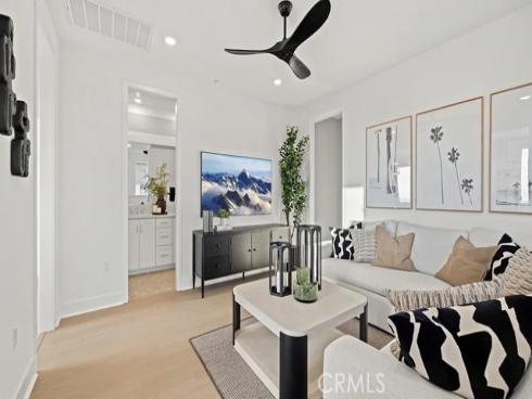 100 Harrier , Irvine, CA