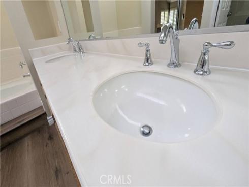 18  Harrisburg  , Irvine, CA