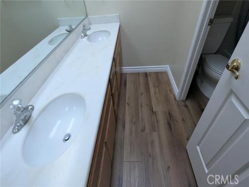 18  Harrisburg  , Irvine, CA