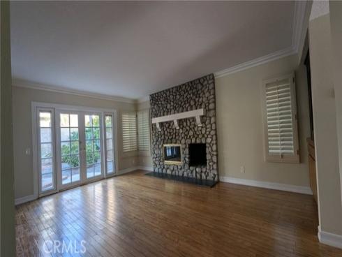 18  Harrisburg  , Irvine, CA