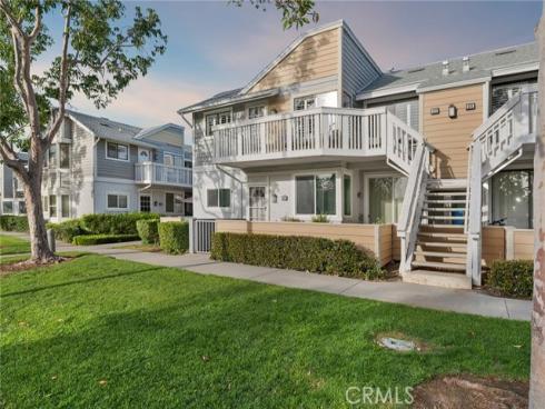 127  Huntington  , Irvine, CA