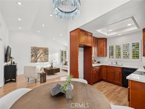 127  Huntington  , Irvine, CA