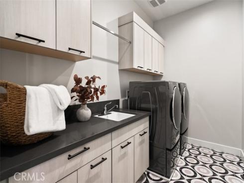 224  Clear Falls  , Irvine, CA