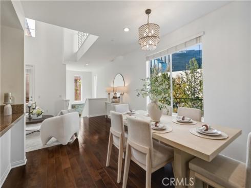 607  Rockefeller  72 , Irvine, CA