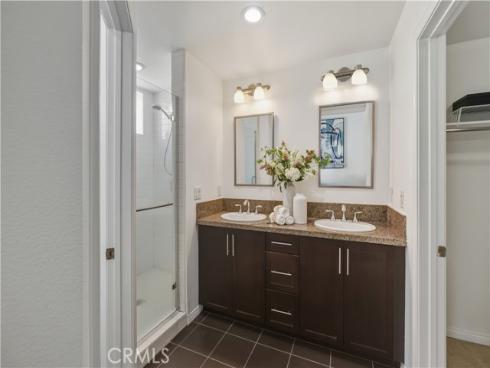 607  Rockefeller  72 , Irvine, CA