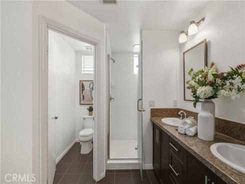 607  Rockefeller  72 , Irvine, CA