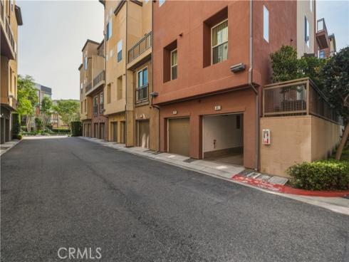 607  Rockefeller  72 , Irvine, CA