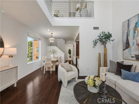 607  Rockefeller  72 , Irvine, CA