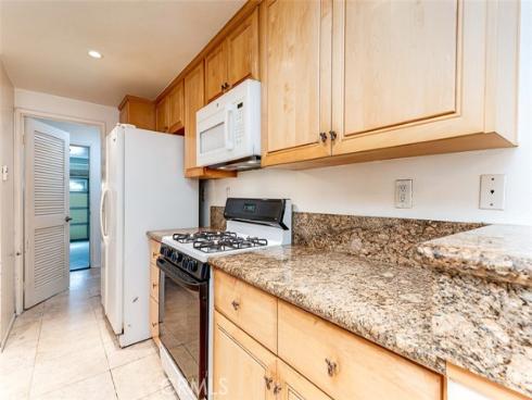 73  Agostino  , Irvine, CA