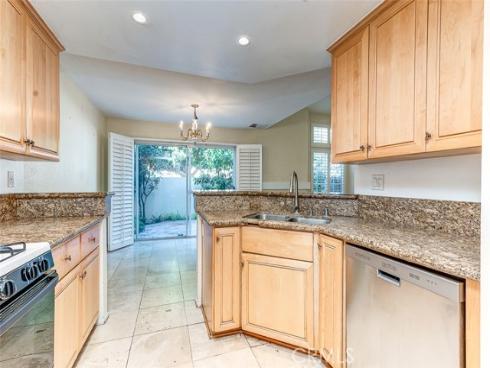 73  Agostino  , Irvine, CA