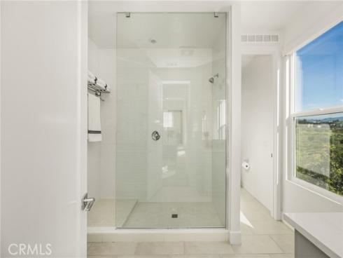 201  Lynx  , Irvine, CA