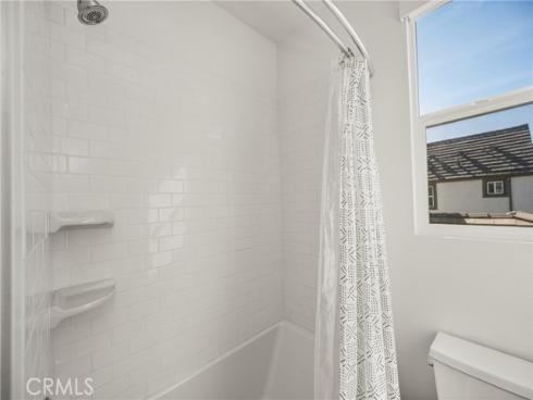 201  Lynx  , Irvine, CA