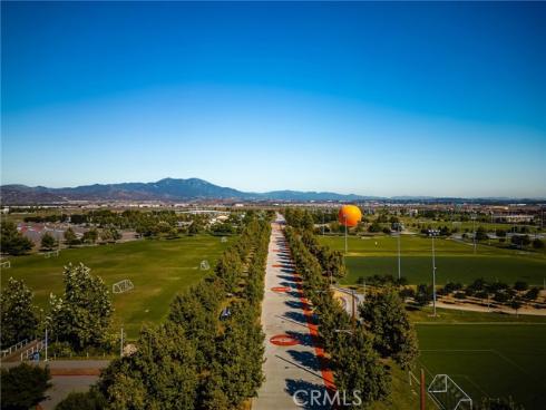 201  Lynx  , Irvine, CA