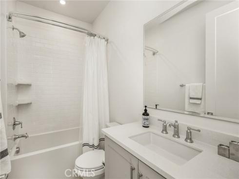 201  Lynx  , Irvine, CA