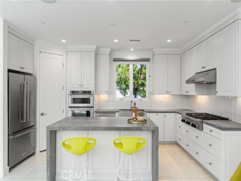 125  Toretta  , Irvine, CA