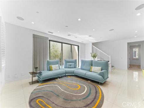 125  Toretta  , Irvine, CA