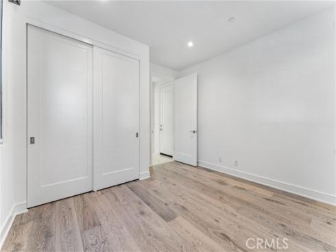 125  Toretta  , Irvine, CA