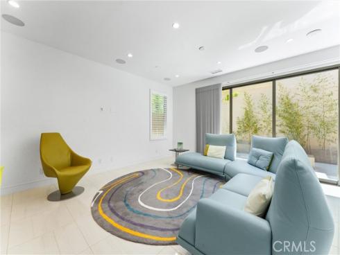 125  Toretta  , Irvine, CA