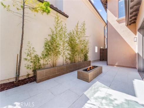 125  Toretta  , Irvine, CA