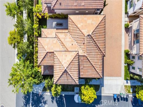 125  Toretta  , Irvine, CA