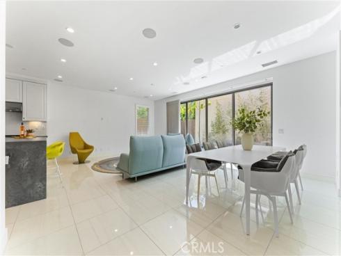 125  Toretta  , Irvine, CA