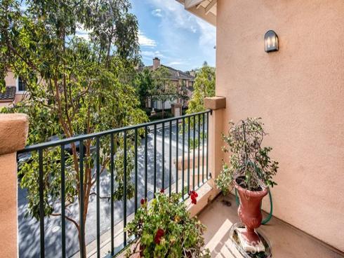 1204  Solvay Aisle  , Irvine, CA