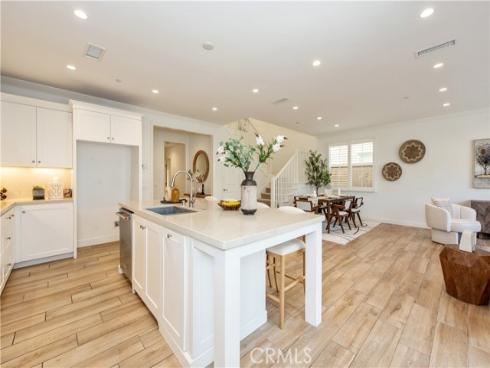 111  Omar  , Irvine, CA