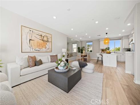 220 Keeper , Irvine, CA