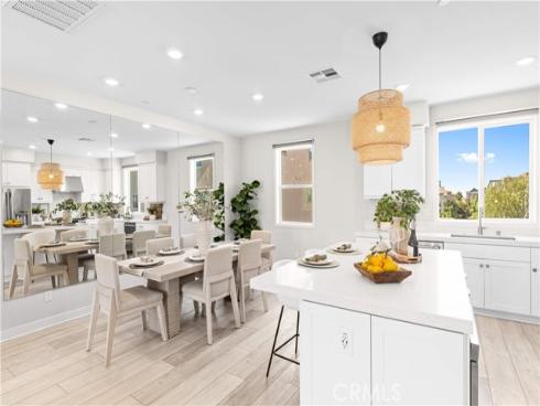 220 Keeper , Irvine, CA