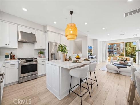 220 Keeper , Irvine, CA