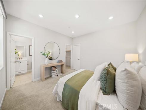 220 Keeper , Irvine, CA