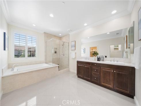 117  Laceflower  , Irvine, CA