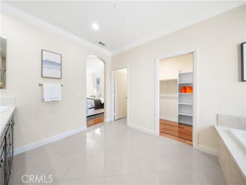 117  Laceflower  , Irvine, CA