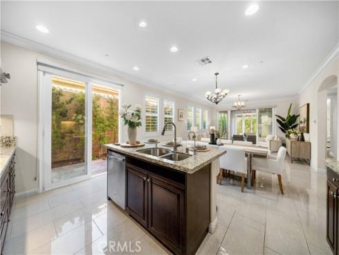 117  Laceflower  , Irvine, CA