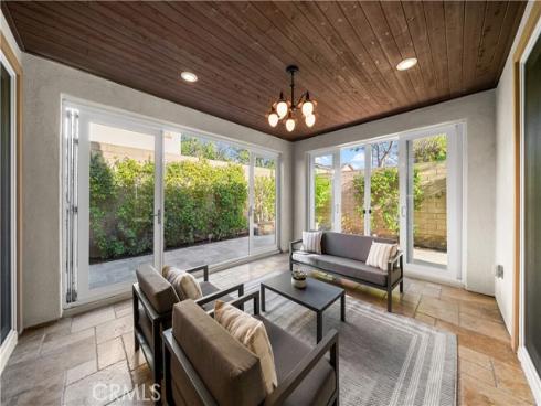 117  Laceflower  , Irvine, CA