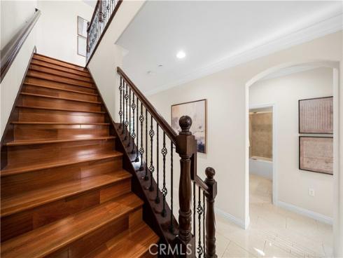 117  Laceflower  , Irvine, CA