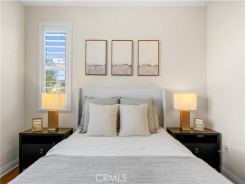 117  Laceflower  , Irvine, CA