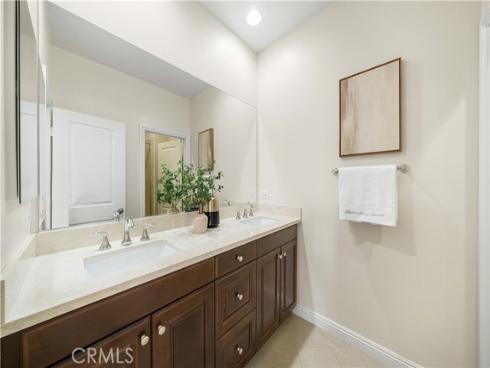 117  Laceflower  , Irvine, CA