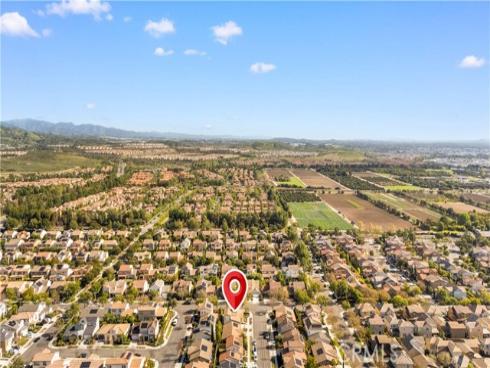 117  Laceflower  , Irvine, CA