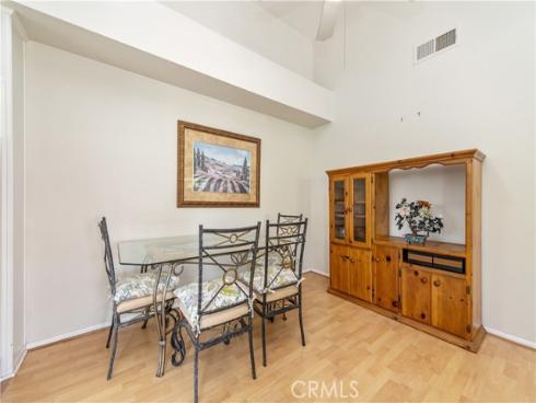 289  Stanford  52  Court, Irvine, CA