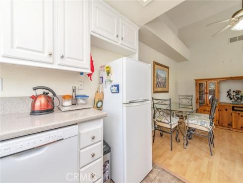 289  Stanford  52  Court, Irvine, CA