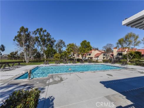 289  Stanford  52  Court, Irvine, CA