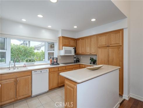 12  Oak Tree  , Irvine, CA