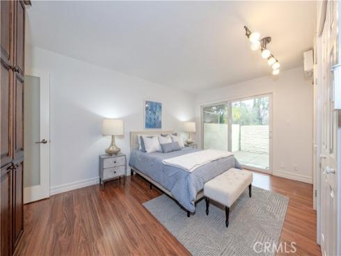 12  Oak Tree  , Irvine, CA