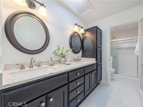 12  Oak Tree  , Irvine, CA