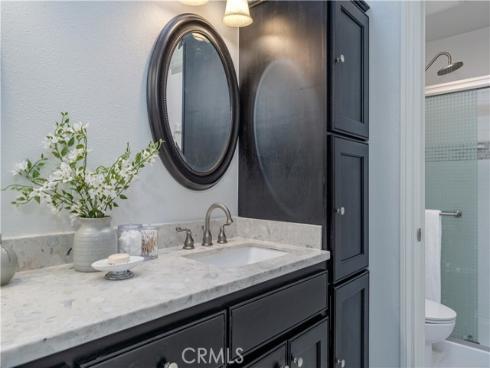 12  Oak Tree  , Irvine, CA