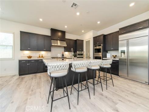 113  Measure  , Irvine, CA