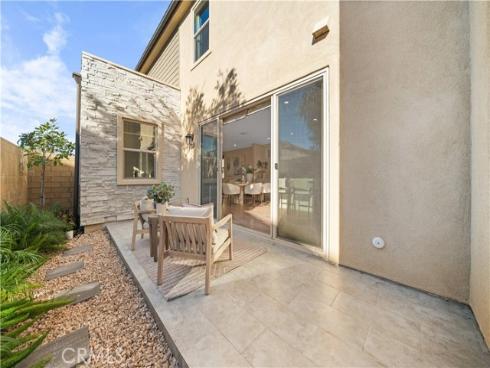 386  Chorus  , Irvine, CA