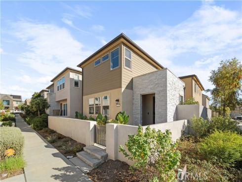 386  Chorus  , Irvine, CA